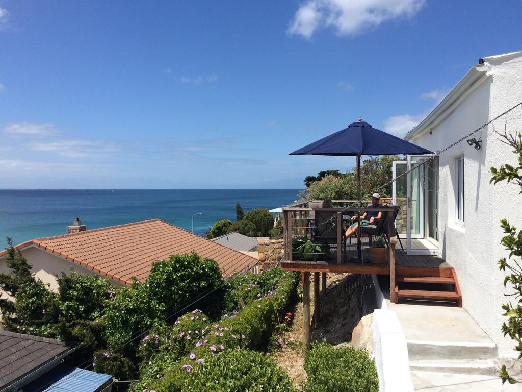 Apartment The Nook Fish Hoek Exterior photo